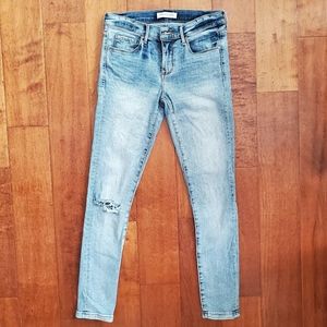 BR premium denim (mid-rise)